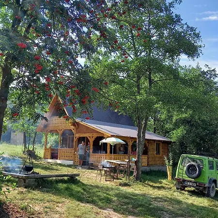 Sub Creasta Cocosului Casa de hóspedes 3*